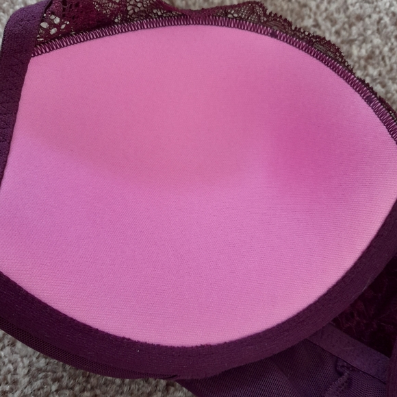 Victoria Secret Push up Bra NWOT - Picture 4 of 6